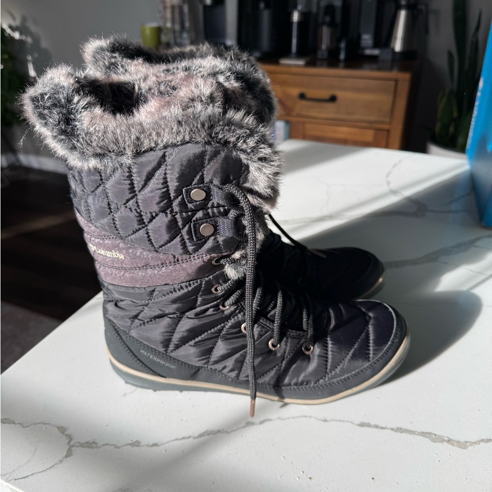 Columbia Women's Black Heavenly Omni-Heat Boot - Picture 2 of 7